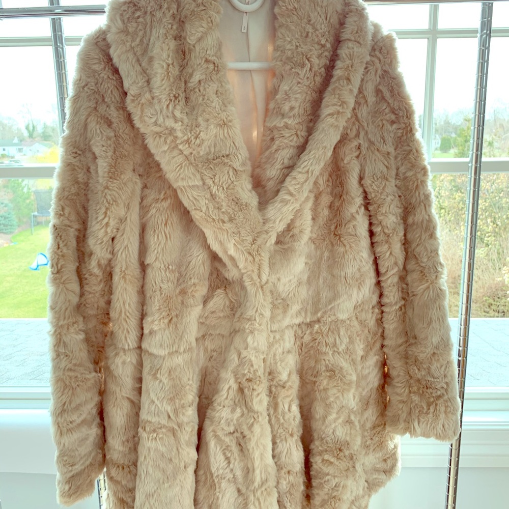 Free People faux fur cream peacoat